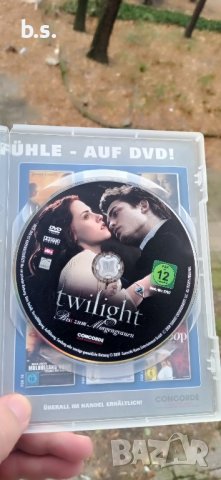 Twilight (Здрач) DVD без бг субс , снимка 2 - DVD филми - 42756025