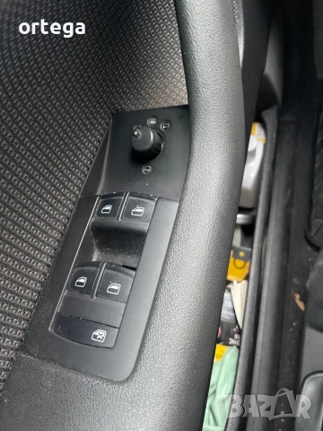 Audi a3 1.6, снимка 4 - Автомобили и джипове - 51602356