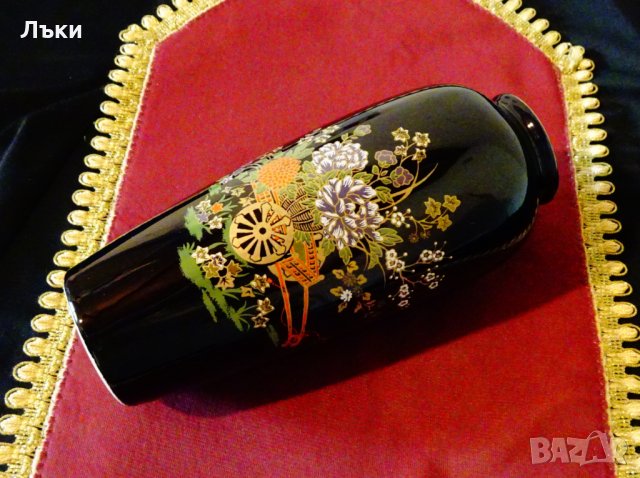 Ваза японски порцелан,злато,кобалт 22 см. , снимка 2 - Вази - 30248363