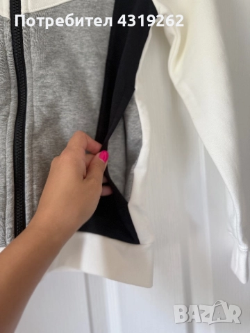 Детско горнище Nike, снимка 2 - Детски анцузи и суичери - 52303263