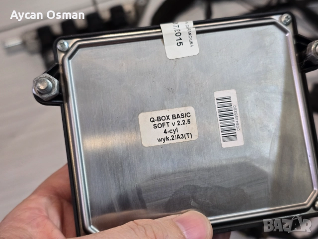 Комплект STAG газов инжекцион – ECU QBOX BASIC + рейка с дюзи + MAP PS-02 + бутон + зумер + кабели, снимка 15 - Аксесоари и консумативи - 52888823