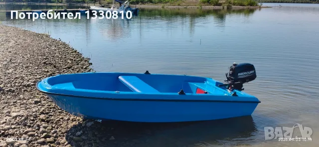 Продавам лодка 3.10 на 1.30 с мотор Меркурий 6 коня 2019 год.БЕЗ КОЛЕСАР
