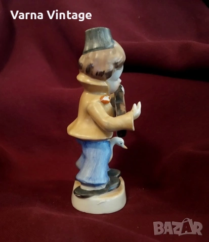 Колекционерска порцеланова фигурка на момче с китара и гъска. Германия., снимка 4 - Антикварни и старинни предмети - 53282761