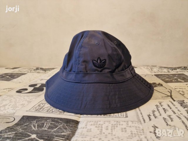 Оригинална Шапка идиотка с периферия 'CON BELL'