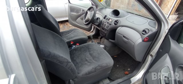 Toyota Yaris 1.0- 68к.с.  2002г на части, снимка 12 - Автомобили и джипове - 39251401