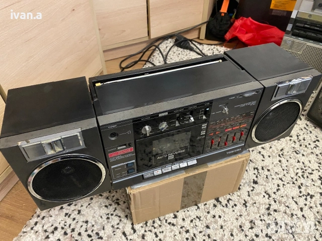 Toshiba RT-SX4, снимка 2 - Радиокасетофони, транзистори - 53273851