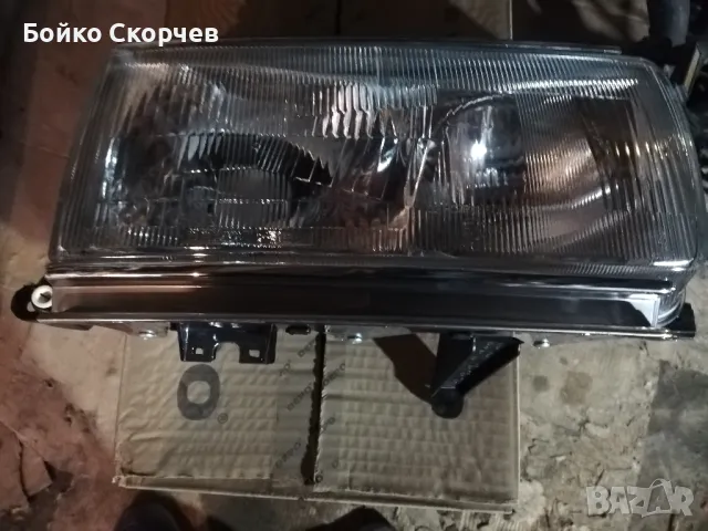 Десен фар за Ланд Крузер FJ80., снимка 2 - Части - 49284374