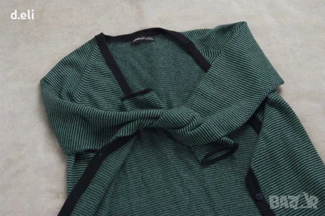 HAWICK Scotland Size M 100% Кашмир , снимка 2 - Жилетки - 47875366