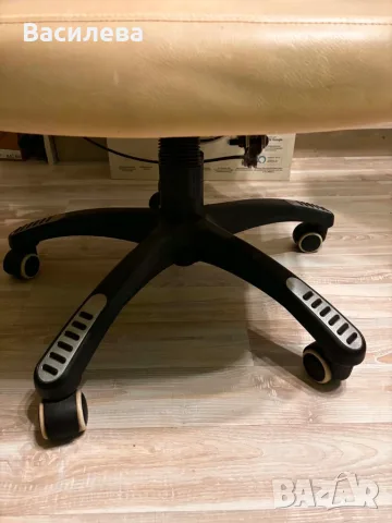 2 бр. кожени офис кресла / компютърни столове