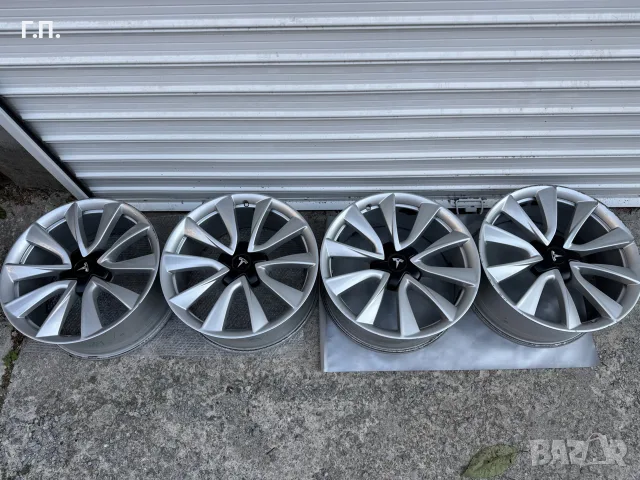 Комплект джанти за Tesla Model 3 Performance 19’ 