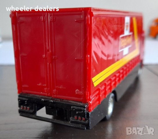 Метална количка Corgi - Камион ERF фургон Royal Mail 1/64, снимка 4 - Колекции - 38533306