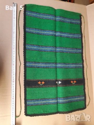 Автентична тъкана вълнена престилка , носия, снимка 2 - Антикварни и старинни предмети - 53876414