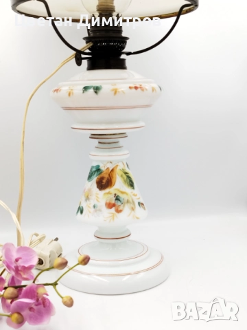 антикварна петролна лампа с основа от опалиново стъкло и абажур от матирано стъкло, около 1900 г, снимка 10 - Антикварни и старинни предмети - 51953869