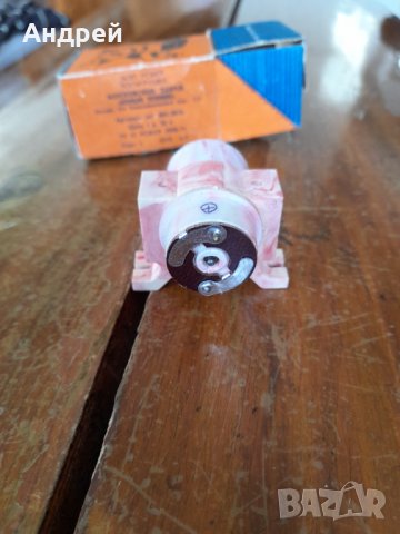 Стар микро електро двигател РДП-1, снимка 4 - Други ценни предмети - 35285871