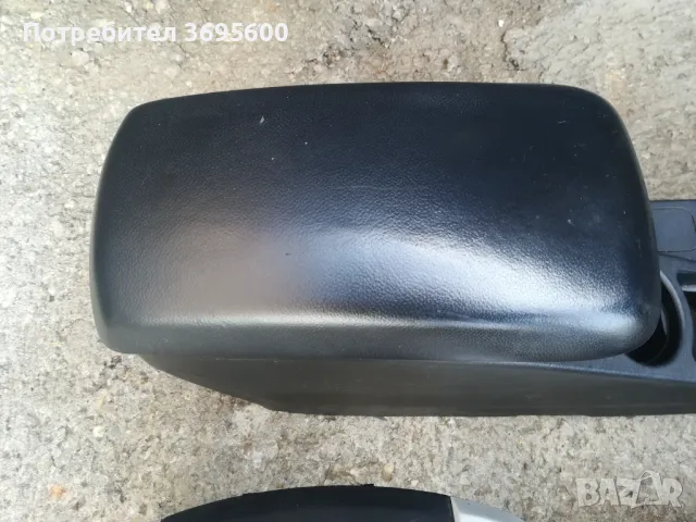 Kia Ceed Киа Сийд Сиид подлакътник барче жабка централна конзола, снимка 7 - Части - 49266798