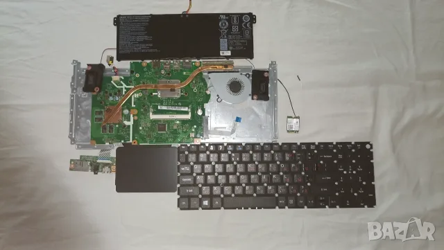 Продавам лаптоп Acer Aspire ES1-532G на части – всичко на един лот