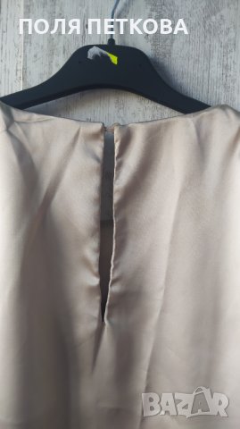 Бежово сатен блуза с подплънки , снимка 3 - Тениски - 40399478
