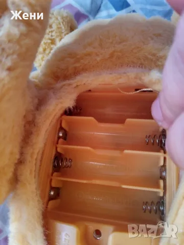 Интерактивно кенгуру FurReal Hasbro Mama Josie, снимка 4 - Музикални играчки - 48110296