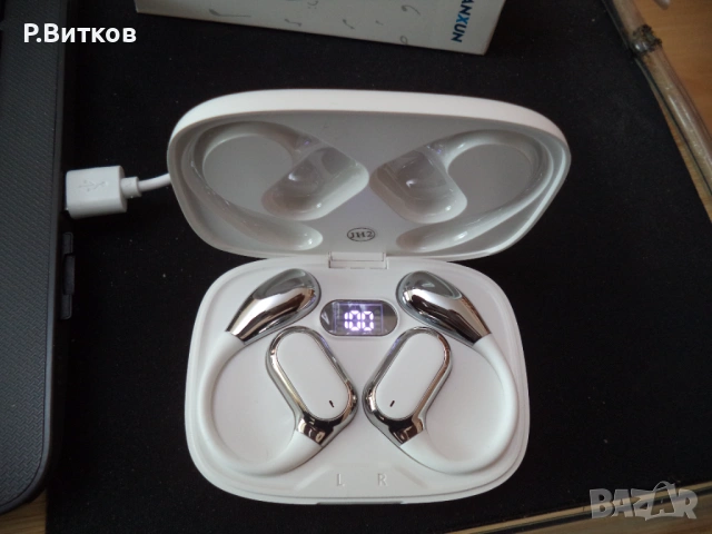 Безжични слушалки с възможен AI превод от/на 144 езика