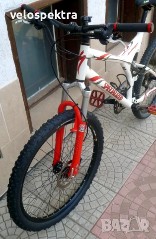 СПЕШЪЛАЙЗД Рокхопър ! "мека" Рамка ! 27 скорости ! Хидравлики Диск !, снимка 3 - Велосипеди - 51784713