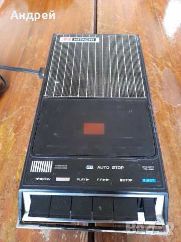 Стар касетофон Hitachi TRQ-258, снимка 2 - Антикварни и старинни предмети - 54070382