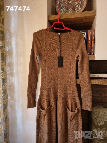 Нова рокля, 100% вълна, снимка 2 - Рокли - 54132495