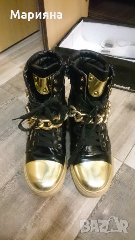 Дамски обувки