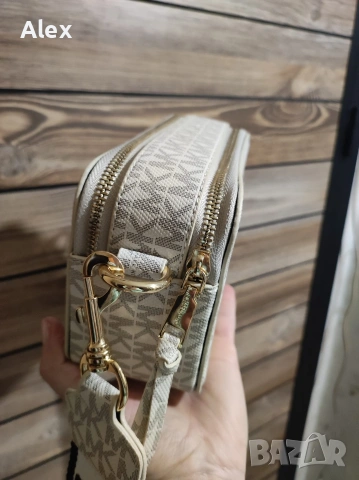 МК дамска чанта, снимка 5 - Чанти - 53308411