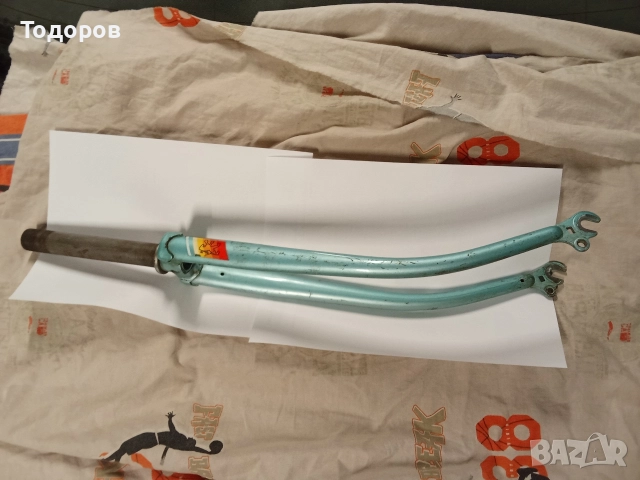 Peugeot вилка за шосеен велосипед , снимка 2 - Части за велосипеди - 52733854