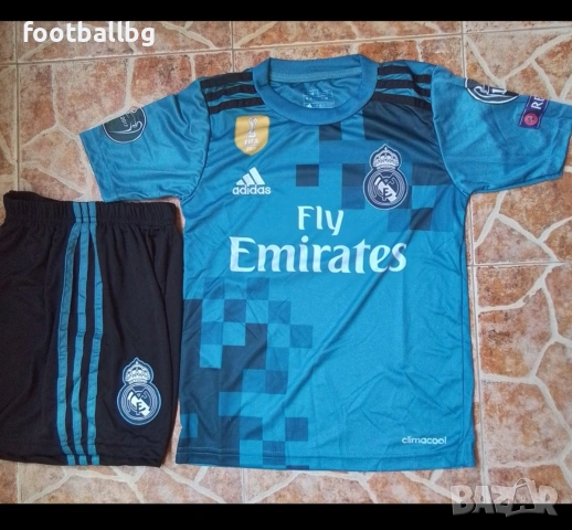 CR7 🩷⚽️ детско юношески футболни екипи РЕТРО екипи Реал Мадрид , снимка 3 - Футбол - 32746528