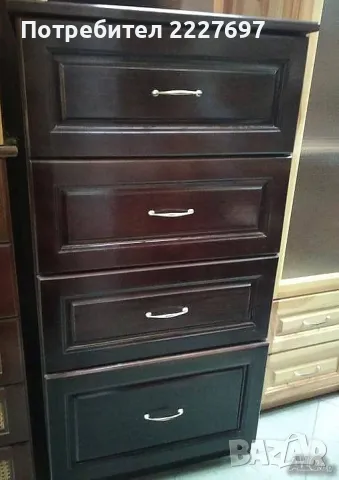 Скрин с 4 чекмеджета. Масив-в цвят. Наличен!, снимка 1