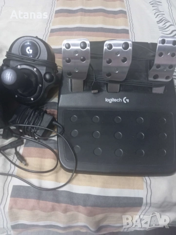 Волан Logitech G920 + Скоростен лост, снимка 2 - Джойстици и геймпадове - 54056667