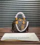 Louis Vuitton Луксозна Дамска Чанта с Емблематичен Монограм И Златисти Метални Елементи Код SEM-855, снимка 7