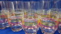 Ретро стъклени чаши за безалкохолно, цветни кантове – 10 бр, снимка 1 - Чаши - 44530284
