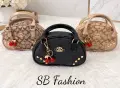 НАЛИЧНИ Coach чанта с ключодържател, снимка 1