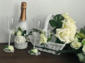 Сватбени чаши, снимка 1 - Сватбени аксесоари - 44598840