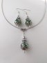 Разкошен комплект бижута обеци и колие със смарагдово зелени кристали в обков от изящни орнаменти , снимка 4