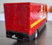 Метална количка Corgi - Камион ERF фургон Royal Mail 1/64, снимка 4