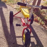 Триколка от соца, снимка 4 - Детски велосипеди, триколки и коли - 42494995