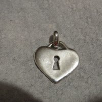 Старинен сребърен медальон заключено сърце и сребърно синджирче - Заключи сърцето си на любимата си, снимка 2 - Колиета, медальони, синджири - 29303150