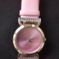 Дамски часовник, снимка 1 - Дамски - 38312251
