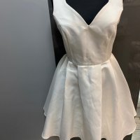 Елегантна Бяла рокля, снимка 4 - Рокли - 38652352