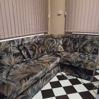 Ъглов диван, снимка 1 - Дивани и мека мебел - 37537890