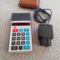 Стар калкулатор Електроника Б3 23, снимка 2 - Други ценни предмети - 31355360