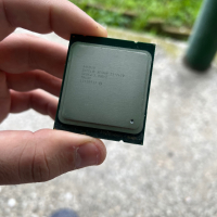 Intel Xeon Processor E5-2620 LGA 2011, снимка 2 - Процесори - 44725984