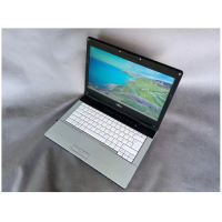 Добър японски лаптоп за автодиагностика Fujitsu Lifebook, i3, 4GB RAM, 250GB HDD + Autodata 3.45 , снимка 1 - Лаптопи за работа - 33767674