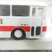 Ikarus 556 Градски автобус - мащаб 1:87 на BeKa made in DDR пластмасов модел, снимка 2 - Колекции - 29493596