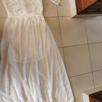 Нежна рокля в бяло, снимка 2 - Рокли - 38497076