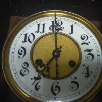 Стенен часовник, снимка 3 - Антикварни и старинни предмети - 37039524