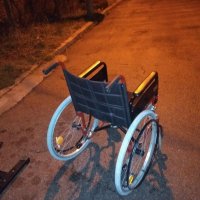 Инвалидна количка, снимка 1 - Инвалидни колички - 38730531